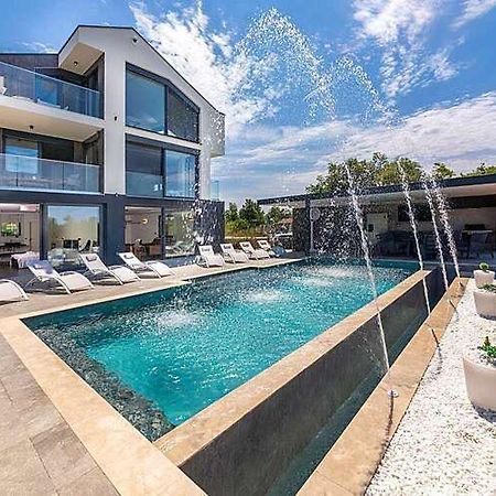 Seaview Lägenhet Funtana Exteriör bild